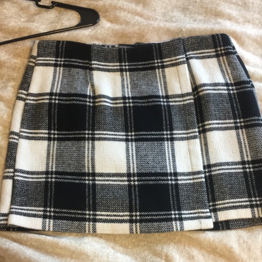 Faux wool plaid skirt
